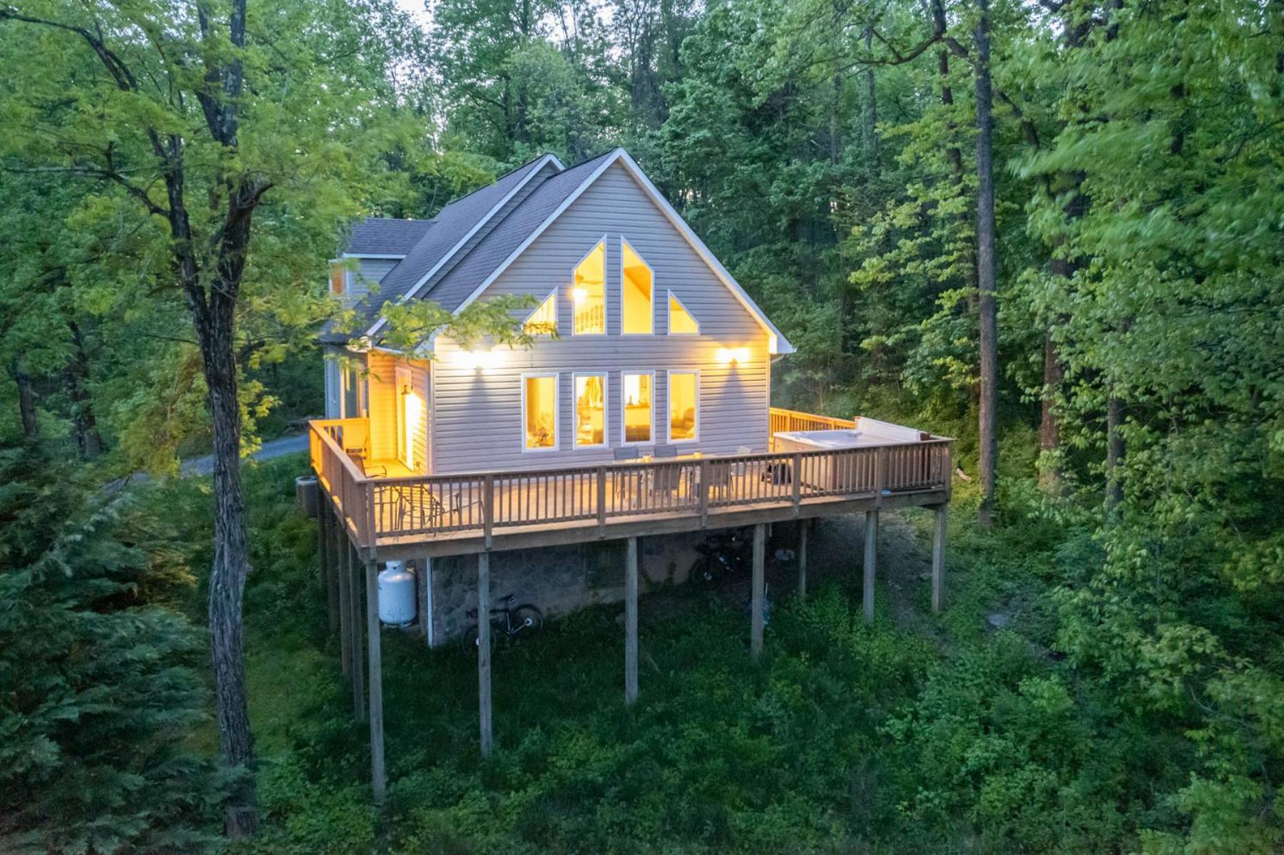 Love Ridge Mountain Lodging Lyndhurst Zewnętrze zdjęcie