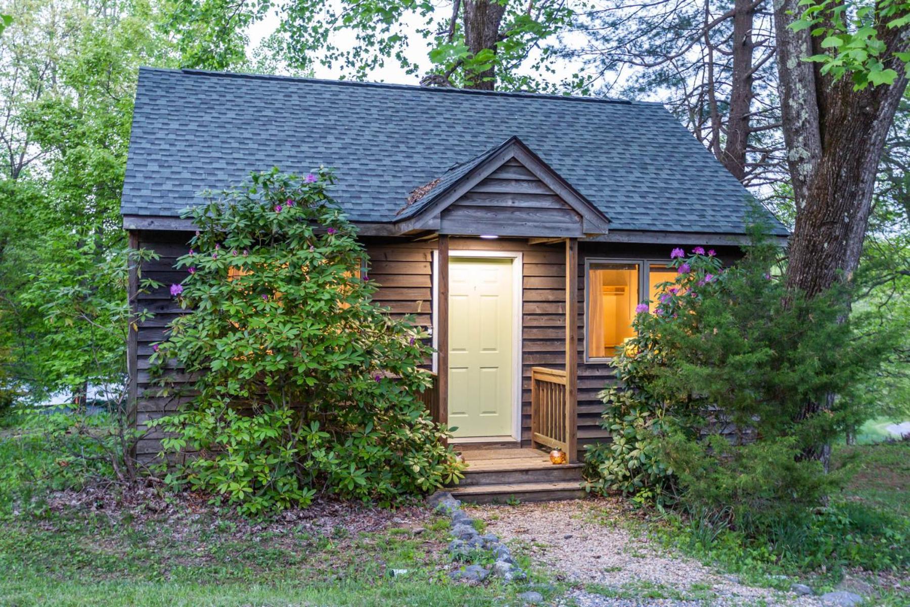Love Ridge Mountain Lodging Lyndhurst Zewnętrze zdjęcie
